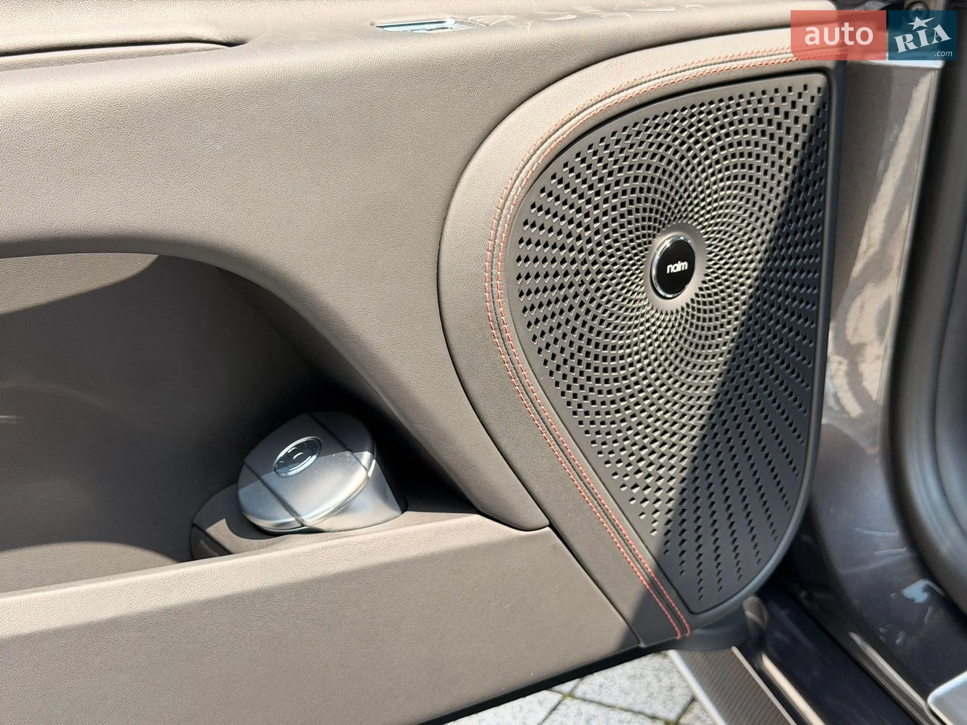 2021 Bentley Flying Spur - мініатюра 34