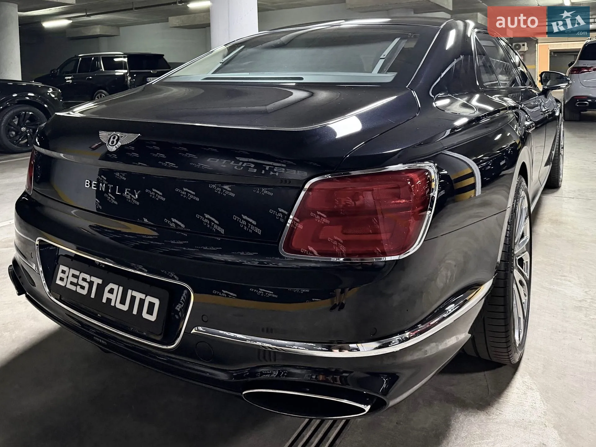 2020 Bentley Flying Spur - мініатюра 13