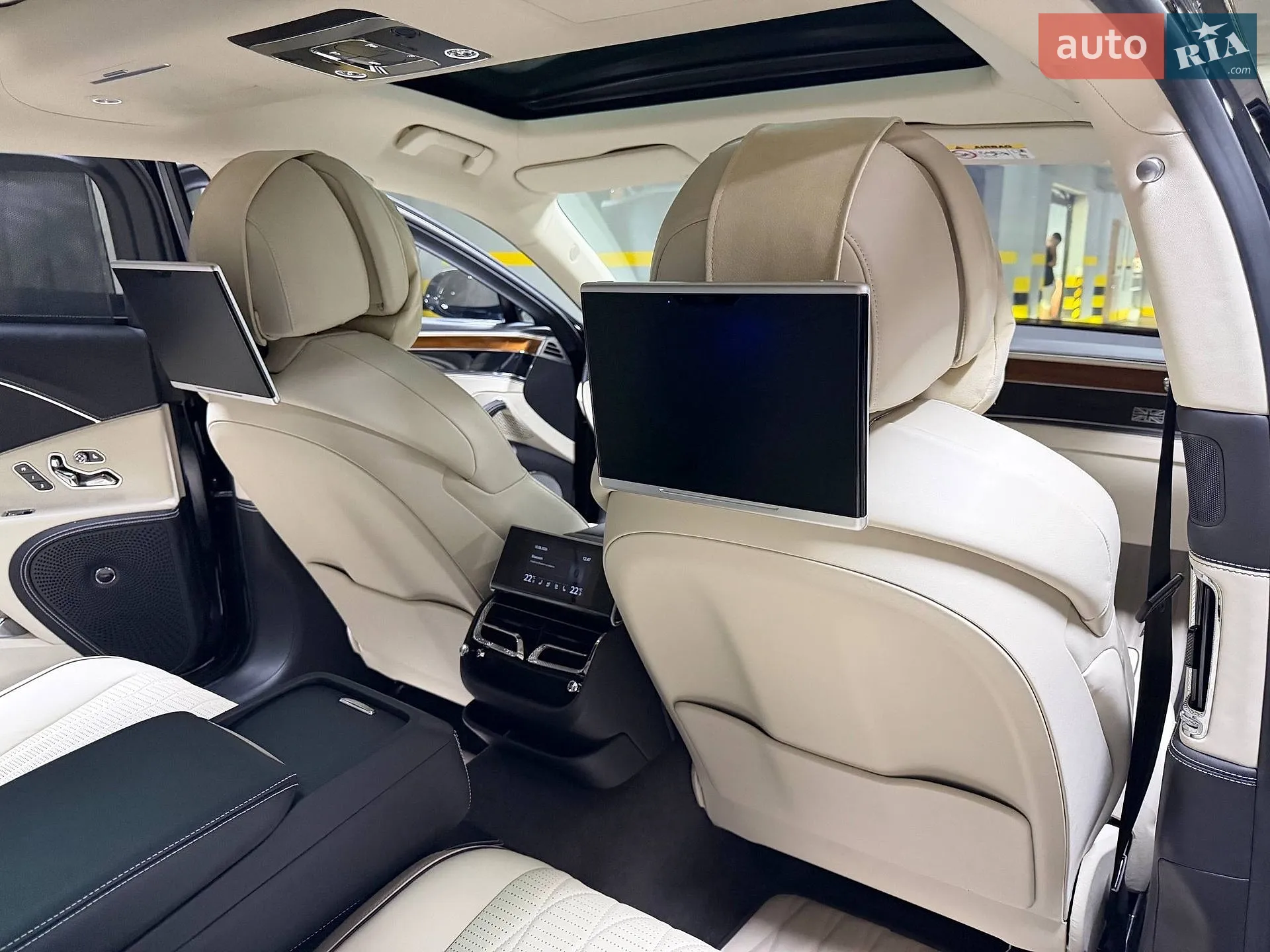 2020 Bentley Flying Spur - мініатюра 67