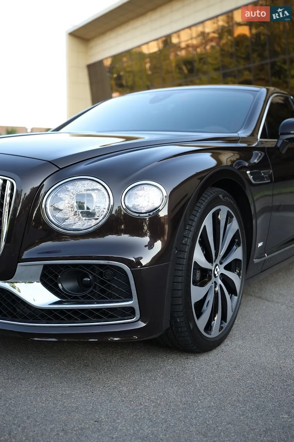 2021 Bentley Flying Spur - мініатюра 40