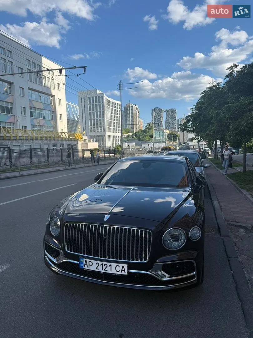 2021 Bentley Flying Spur - мініатюра 69