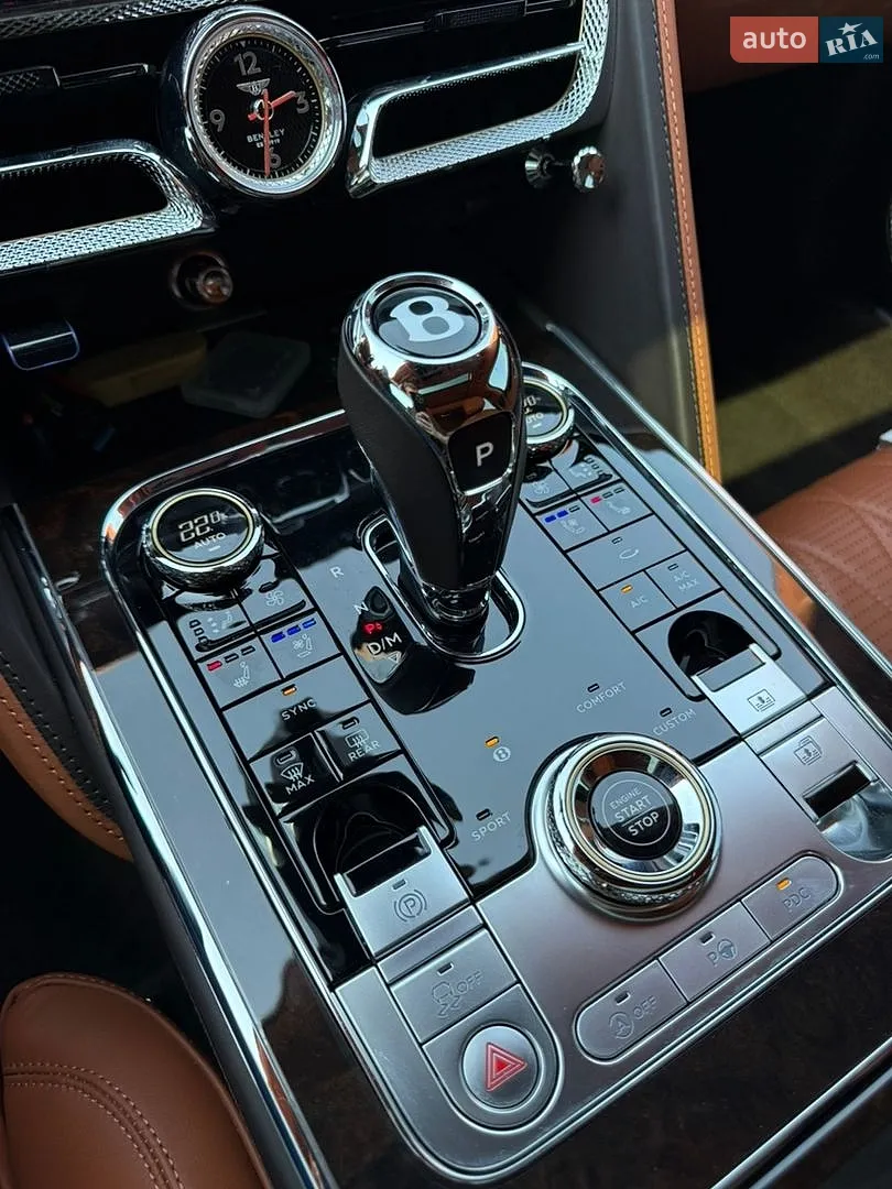 2021 Bentley Flying Spur - мініатюра 15
