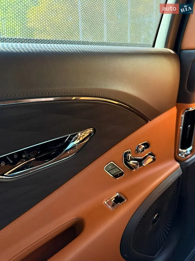 2021 Bentley Flying Spur - мініатюра 109