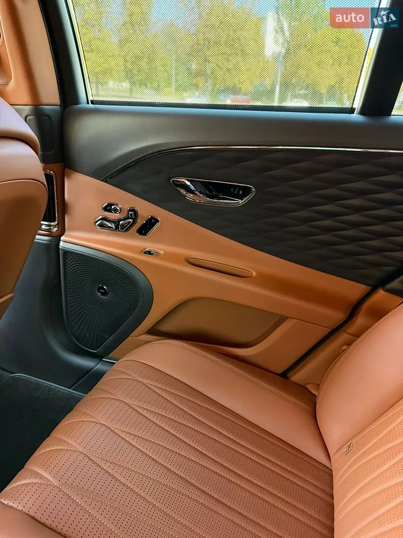 2021 Bentley Flying Spur - мініатюра 112