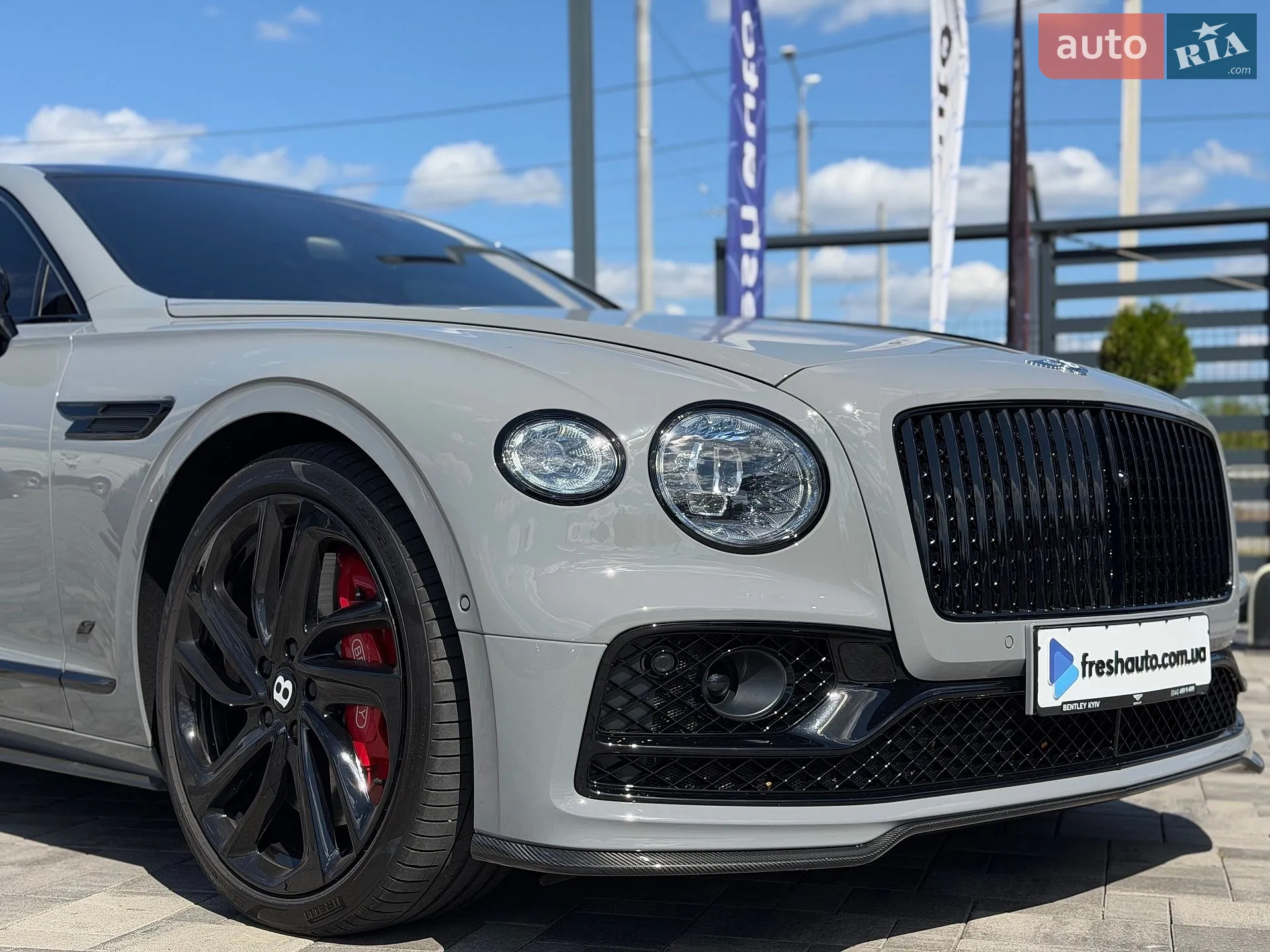2023 Bentley Flying Spur - мініатюра 6