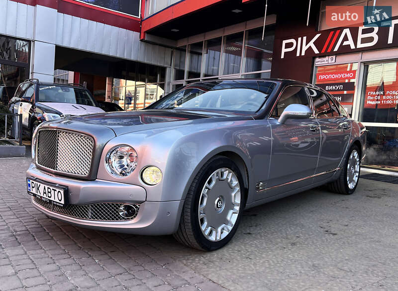 Седан Bentley Mulsanne 2010 в Львове