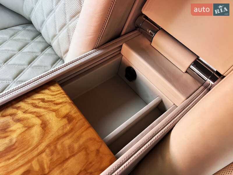 Седан Bentley Mulsanne 2010 в Львове