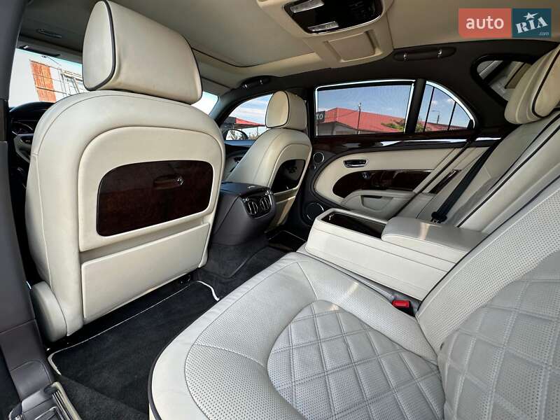 Седан Bentley Mulsanne 2015 в Киеве фото 36 Седан Bentley Mulsanne 2015 в Киеве