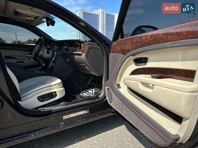 Седан Bentley Mulsanne 2015 в Киеве фото 48 Седан Bentley Mulsanne 2015 в Киеве