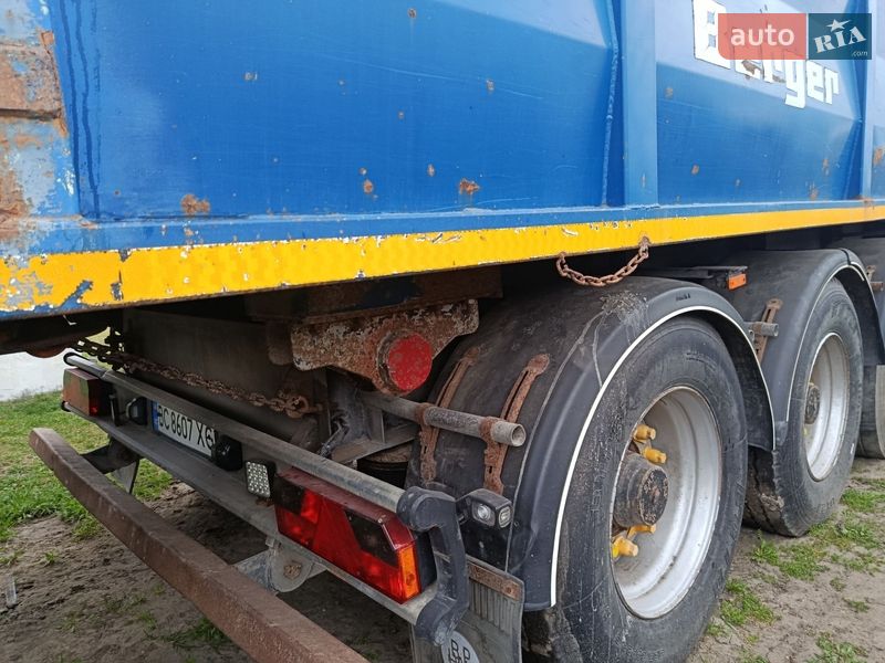 Зерновоз - полуприцеп Berger N31 2004 в Буске