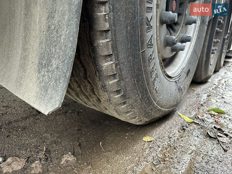 Тентованный борт (штора) - полуприцеп Berger SAPL 2012 в Львове