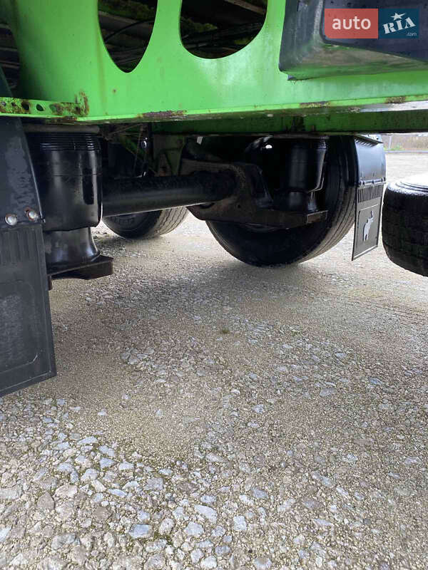 Тентований борт (штора) - напівпричіп Berger Standard 2011 в Тернополі