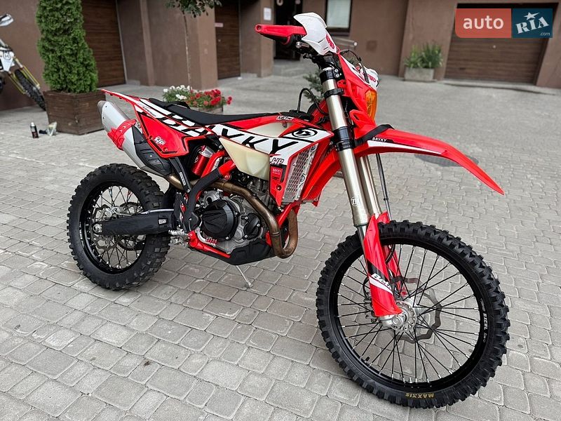 Мотоцикл Позашляховий (Enduro) Beta RR 2024 в Дніпрі