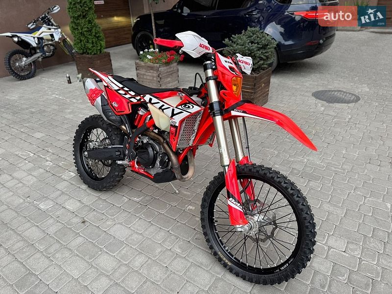 Мотоцикл Позашляховий (Enduro) Beta RR 2024 в Дніпрі