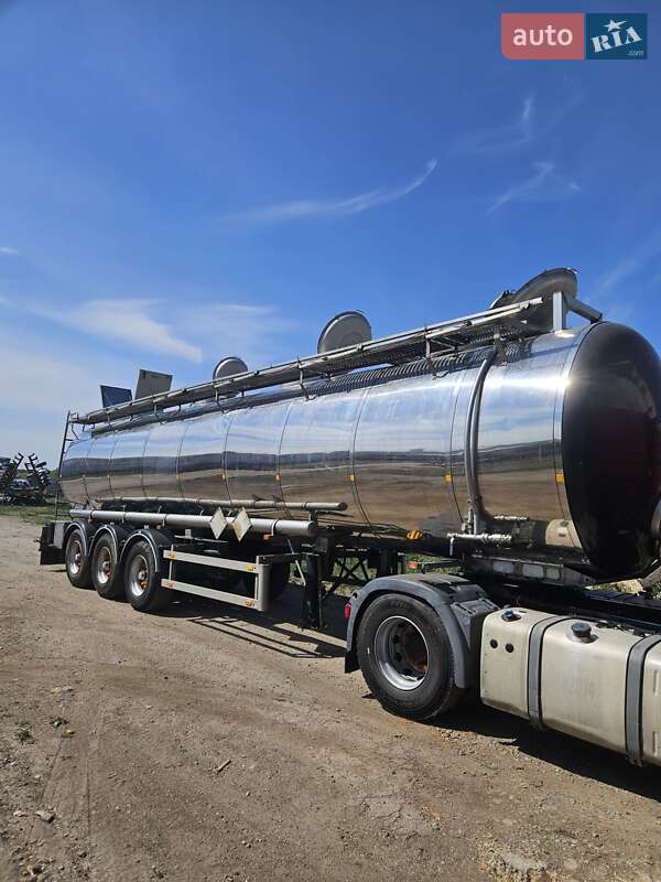 Цистерна Blomenroehr AW 2000 в Харькове
