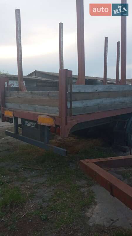 Бортовий напівпричіп Blumhardt CBV 1991 в Пулинах