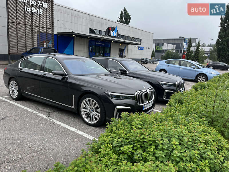 Седан BMW-Alpina B7 2017 в Бориславі