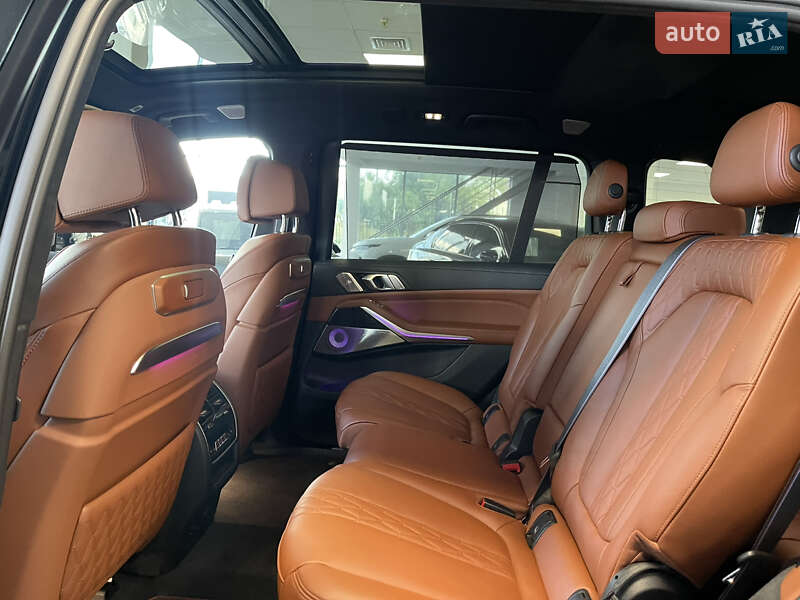 Внедорожник / Кроссовер BMW-Alpina XB7 2022 в Киеве