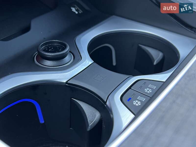 Позашляховик / Кросовер BMW-Alpina XB7 2024 в Києві фото 44 Позашляховик / Кросовер BMW-Alpina XB7 2024 в Києві