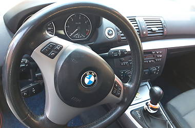 Хэтчбек BMW 1 Series 2005 в Вижнице