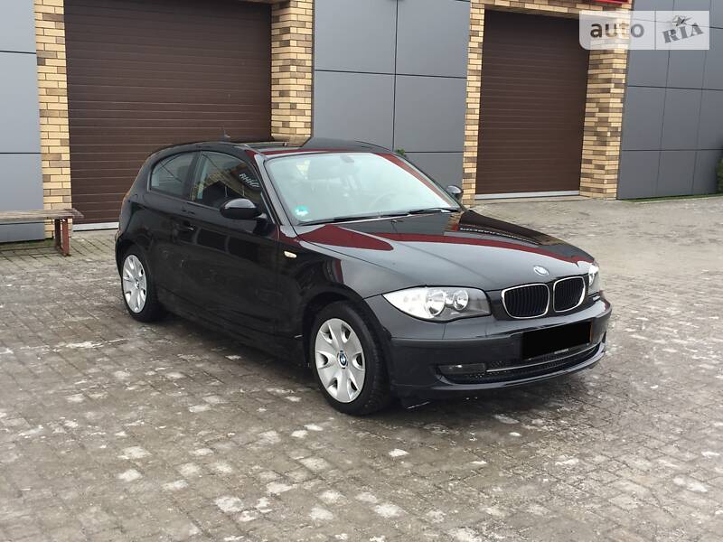 Хетчбек BMW 1 Series 2009 в Рівному