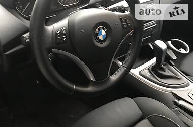 Хетчбек BMW 1 Series 2011 в 