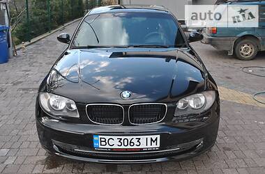 Хетчбек BMW 1 Series 2008 в 
