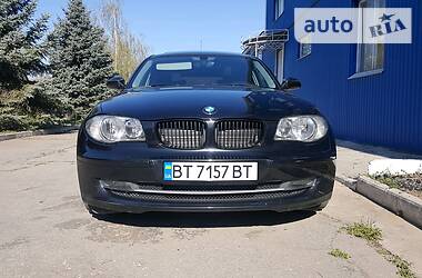 Хетчбек BMW 1 Series 2008 в 