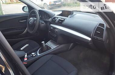 Хетчбек BMW 1 Series 2008 в 