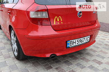 Хетчбек BMW 1 Series 2005 в 