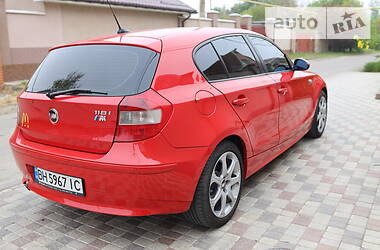Хетчбек BMW 1 Series 2005 в 