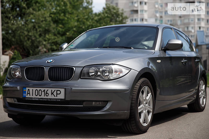 Хэтчбек BMW 1 Series 2010 в Киеве