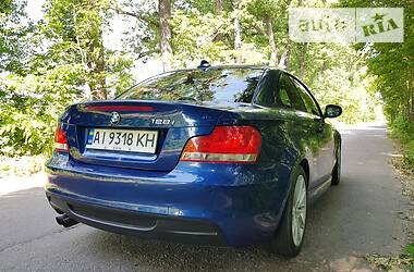 Купе BMW 1 Series 2012 в 