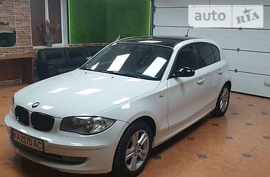 Хэтчбек BMW 1 Series 2008 в Киеве