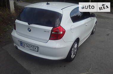 Хэтчбек BMW 1 Series 2010 в Хмельницком