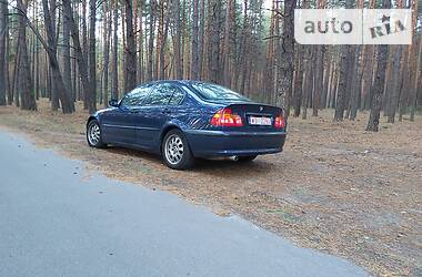 Седан BMW 1 Series 2004 в Ахтырке