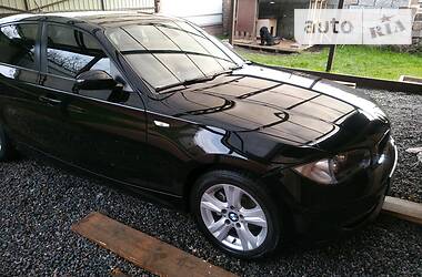 Хэтчбек BMW 1 Series 2008 в Киеве