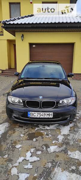 Хэтчбек BMW 1 Series 2007 в Львове