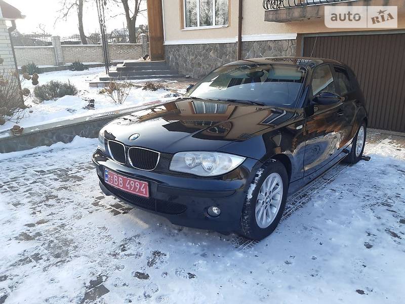 Хэтчбек BMW 1 Series 2006 в Черновцах