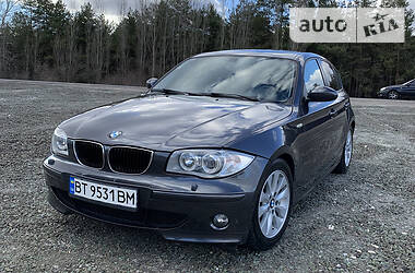 Хэтчбек BMW 1 Series 2005 в Херсоне