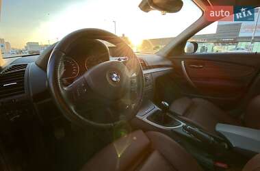 Хэтчбек BMW 1 Series 2010 в 