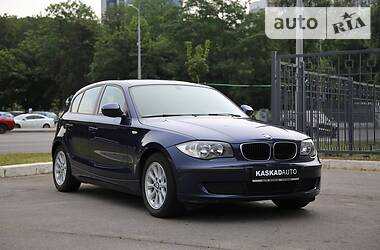 Хэтчбек BMW 1 Series 2010 в Харькове