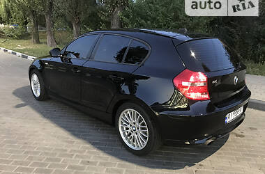 Хэтчбек BMW 1 Series 2011 в Киеве