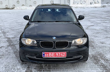 Хэтчбек BMW 1 Series 2009 в Ровно