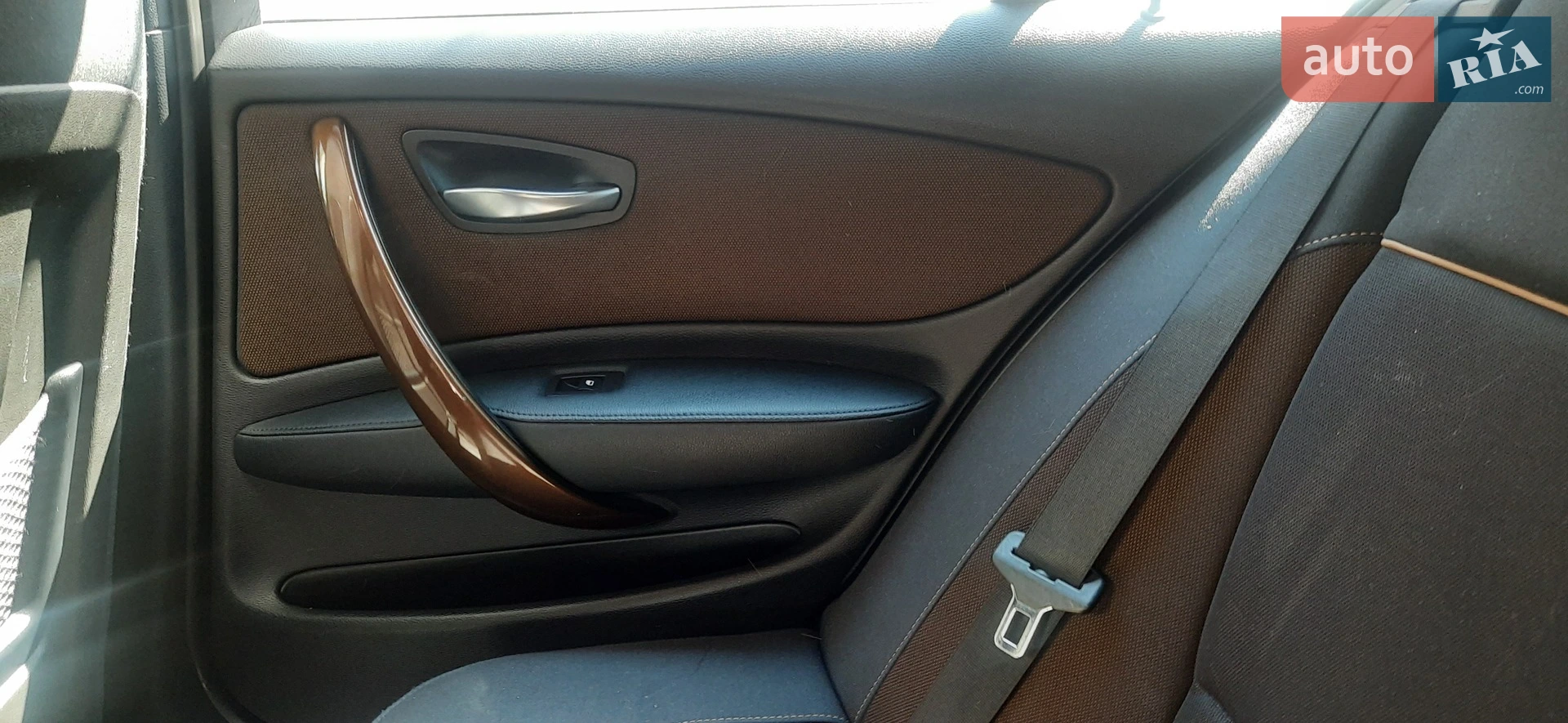 2010 BMW 1er - мініатюра 2