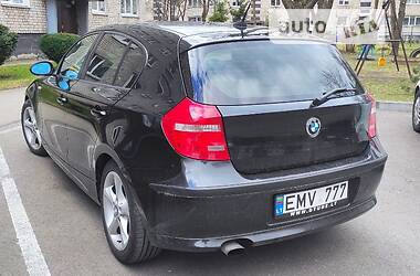 Хэтчбек BMW 1 Series 2008 в Умани