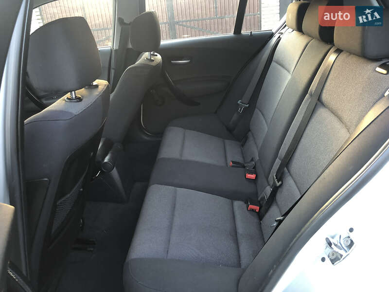 Хэтчбек BMW 1 Series 2006 в Черновцах фото 9 Хэтчбек BMW 1 Series 2006 в Черновцах
