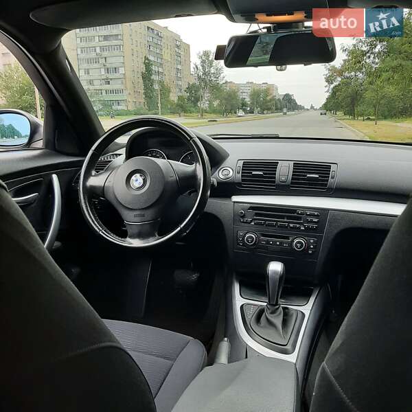 Хэтчбек BMW 1 Series 2007 в Запорожье