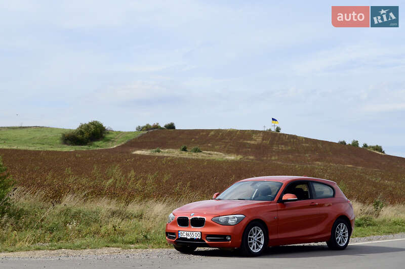 Хэтчбек BMW 1 Series 2012 в Львове