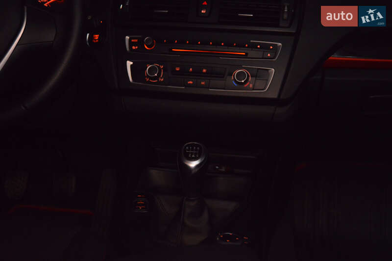 Хэтчбек BMW 1 Series 2012 в Львове